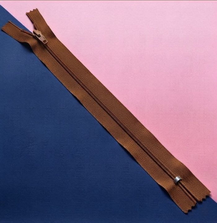 Cierre Plastico 40cm Bronce