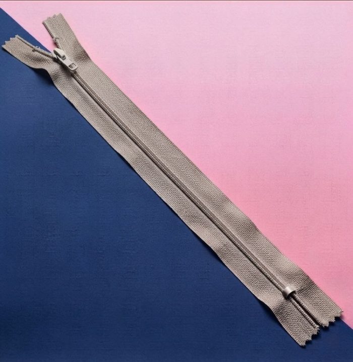 Cierre Plastico 40cm Beige