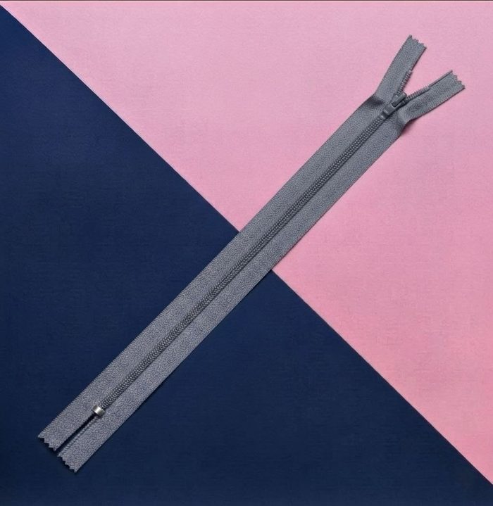 Cierre Plastico 50cm Gris Perla