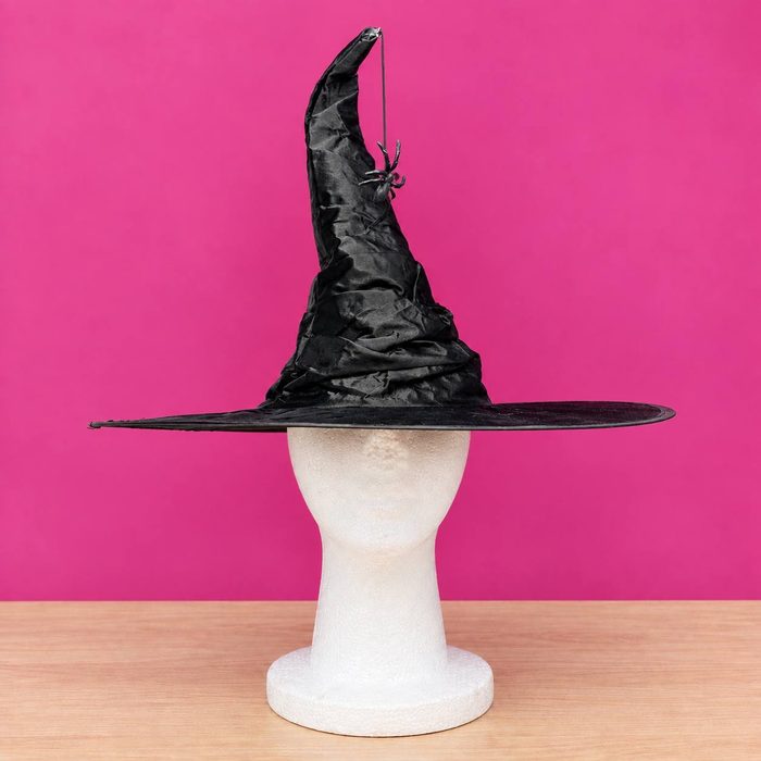 Sombrero de Bruja Gotico con Araña Colgando