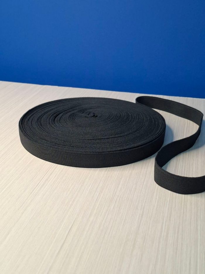 Elastica Macuto Negra X Rollo - 20mm (25metros)