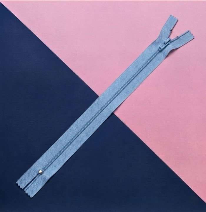 Cierre Plastico 60cm Cielo
