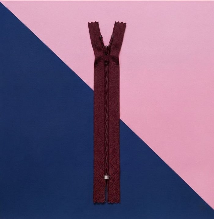 Cierre Plastico 20cm Vinotinto