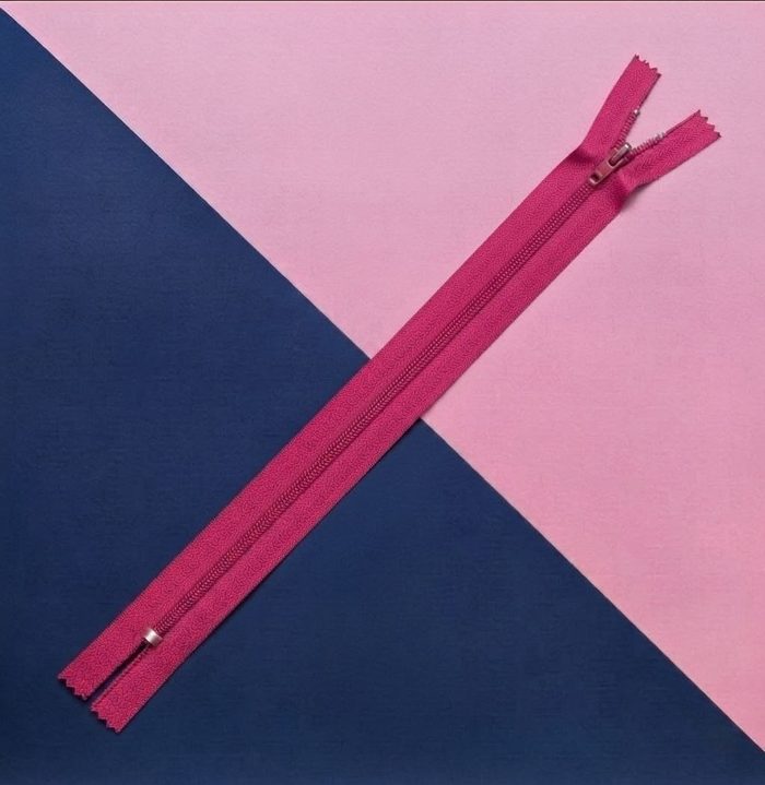 Cierre Plastico 60cm Fucsia