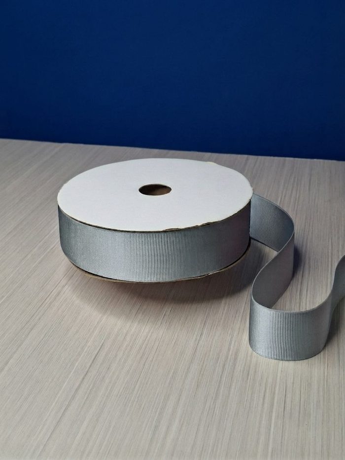 Cinta Gros #9 Gris Perla 060 Rollo 46mts
