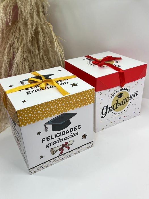 Cajas De Graduacion 22x22