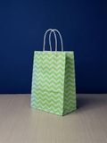 Bolsas kraft y cajas de regalo