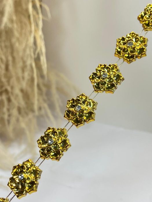 Strass 048